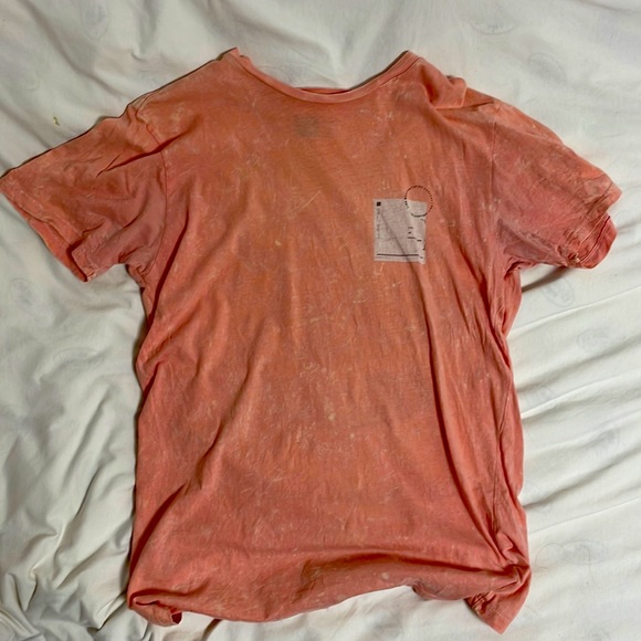 LIRA medium pink T-Shirt - Picture 3 of 4